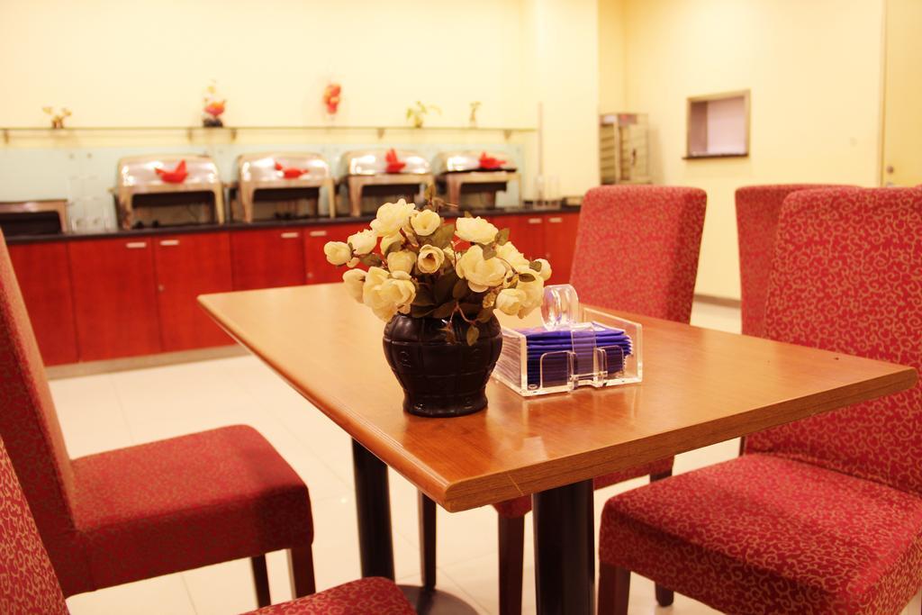 Hanting Express Qingdao Zhongshan Road 외부 사진