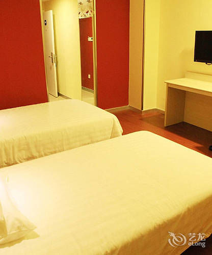 Hanting Express Qingdao Zhongshan Road 외부 사진