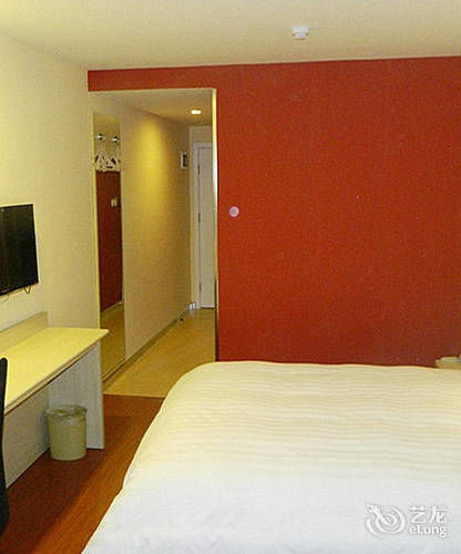 Hanting Express Qingdao Zhongshan Road 외부 사진